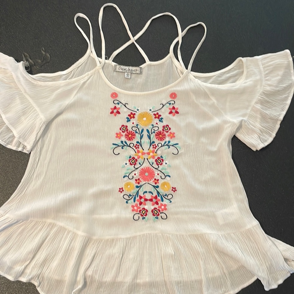 Crave Fame floral cold shoulder embroidered top